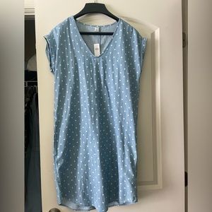 NWT Old Navy XS chambray polka dress.